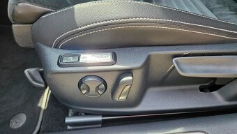 Volkswagen Passat Variant 2.0 TDI 140 kW 4motion DSG - 5