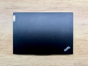 Notebook Lenovo ThinkPad E16 Gen 1 (21JT001VCK) černý - 5