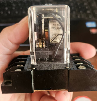 Staré el. magnetické relé - 5