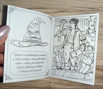 Harry Potter plechový penál + dárkové předměty - 5