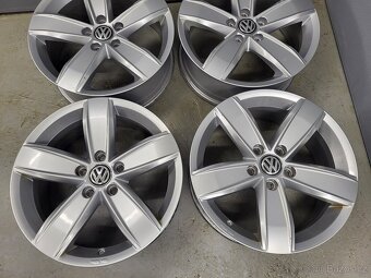 Originál 17" VW Corvara 5x112 Passat B8 - 5