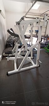 Posilovací stroje typu Hammer - 5