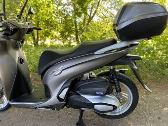 Honda SH 350 - 5