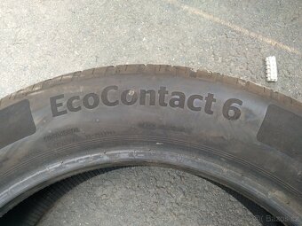 Prodám 2 letní gumy Continental 205/55 R17 - 5