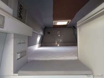 Prodam obytny vw crafter eastwander 4 osoby - 5