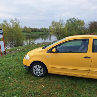 Prodám VW Fox 1,2 55 hp, jako nový - 5