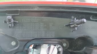 Práva zadní svítilna Škoda Octavia 3 - 5