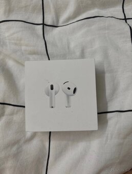Airpods 4 nabíjecí pouzdro - 5