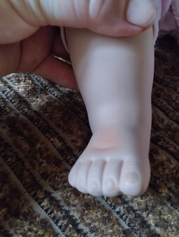 Značená porcelánová panenka - 5