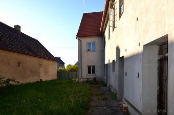 Prodej rodinného domu k rekonstrukci s hospodářským zázemím - 5