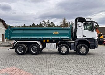 Mercedes-Benz AROCS 3245 8x4 - třístranný sklápěč + závěs - 5