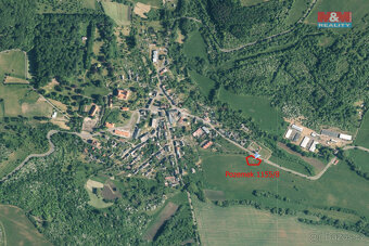 Prodej pozemku k bydlení, 1556 m², Valeč, ul. Podbořanská - 5
