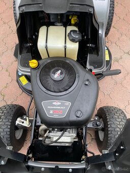 Zahradní traktor traktůrek MTD - 5