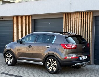 Kia Sportage 2.0CRDI 4x4, Automat , Top výbava, serviska - 5
