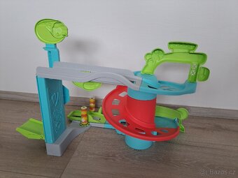 Dětská hra zábavná garáž Clementoni - 5