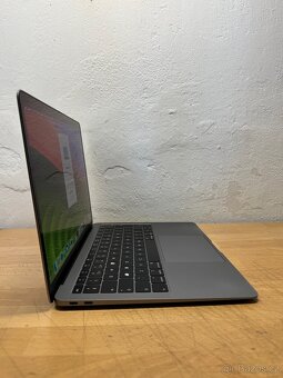 MacBook Air 13” 2019/8GB RAM/Intel i5/128GB SSD/Záruka - 5