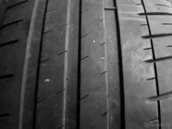 Sady nebo 2ks letních pneu 225/45 R17: - 5
