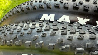 Plášť Maxxis Rekon Race 29x2,40 WT EXO drát, vč. duší - 5