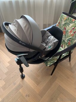 Autosedačka Cloud Z2 i-Size Plus 2022 + Isofix (otočná zákla - 5