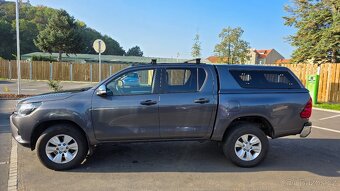 Toyota Hilux 2.4 - 5