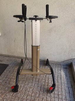 hydraulické zvedací chodítko s brzdami - 5