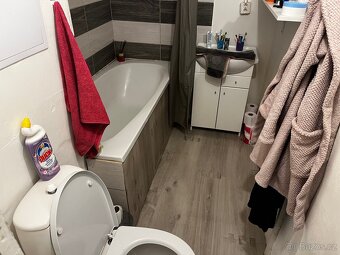 Prodej bytu 3+1 zasklený balkon - 5