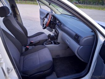 Škoda octavia 1.6i - 5