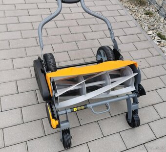 Vřetenová sekačka Fiskars StaySharp Max - 5