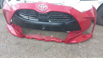 Toyota yaris přední naraznik - 5