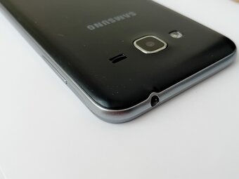 Samsung Galaxy J3 2016 - 5