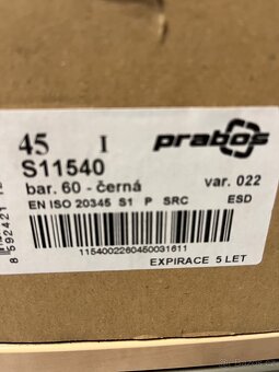 Prodám pracovní obuv 3 páry - 5