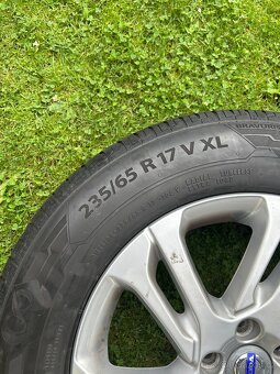 Volvo/Land Rover kola 235/65 R17 V XL - 5