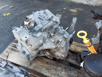 ŠKODA OCTAVIA 1. - 4x4 – PŘEVODOVKA + ROZVODOVKA - 5