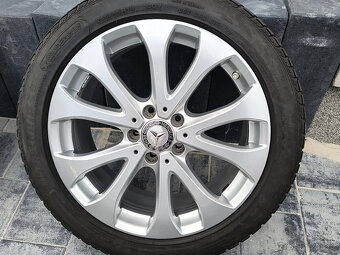 18 originál Mercedes E-Class W213 zimní 245/45 R18 - 5