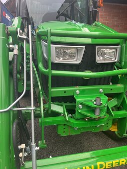John Deere 4052 R - 5