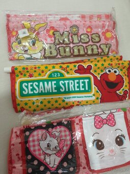 Kapsář do školy pod lavici pro holky - 5