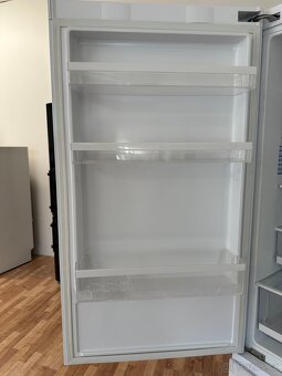 Lednice s mrazákem Haier (175) - 5