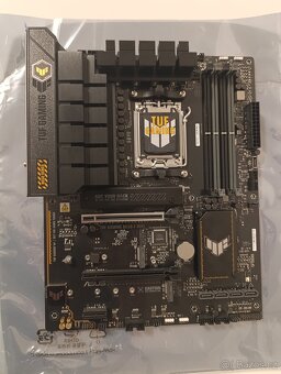 ASUS TUF GAMING B650-E WIFI - 5