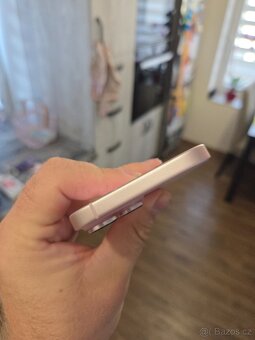 iPhone 15 256GB rose, záruka - 5