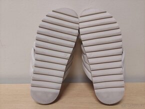 Dámské sandály na jedné pátě poškozený velikost 36 - 5