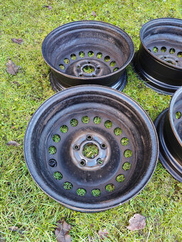 4x disk-sada 6Jx15, rozteč 5x112 ET47, Octavia 2 atd. - 5