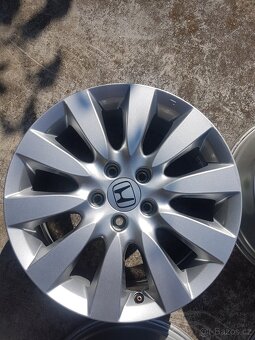 ALU kola R17 na HONDA CIVIC 9G - 5
