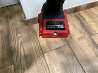 Aku rázový utahovák 1/2" Milwaukee M18 ONEFHIWF12 1359 Nm - 5