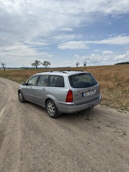 Ford Focus 1.8 TDCI Ghia - 5
