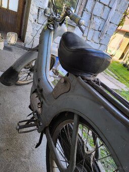 Jawa moped - 5