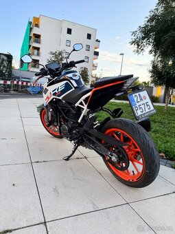 Ktm duke 125 2023 - 5