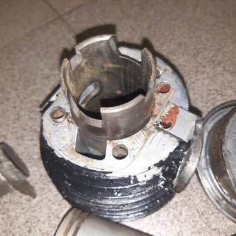 Stadion-díly válec atd - 5