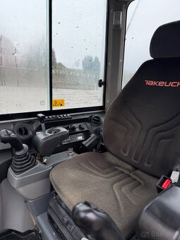 Minibagr Takeuchi TB240 - 5
