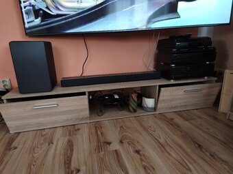 Obývací stěna + konferenční stolek - 5