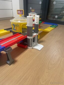 Autodráha s garazi - 5